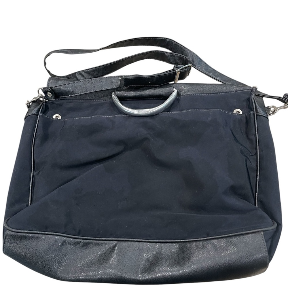 Capezio Dancer Bag with adjustable Strap 16 X10 in with numerous pockets strap - Picture 2 of 11